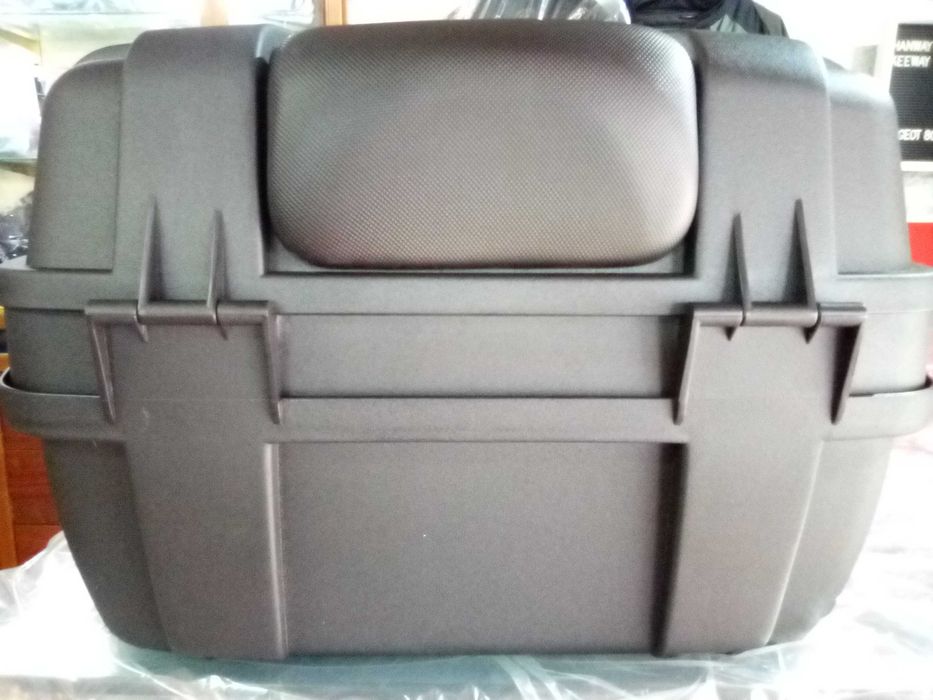 Top case 47Lt.Tipo Givi Trekker c/ encosto