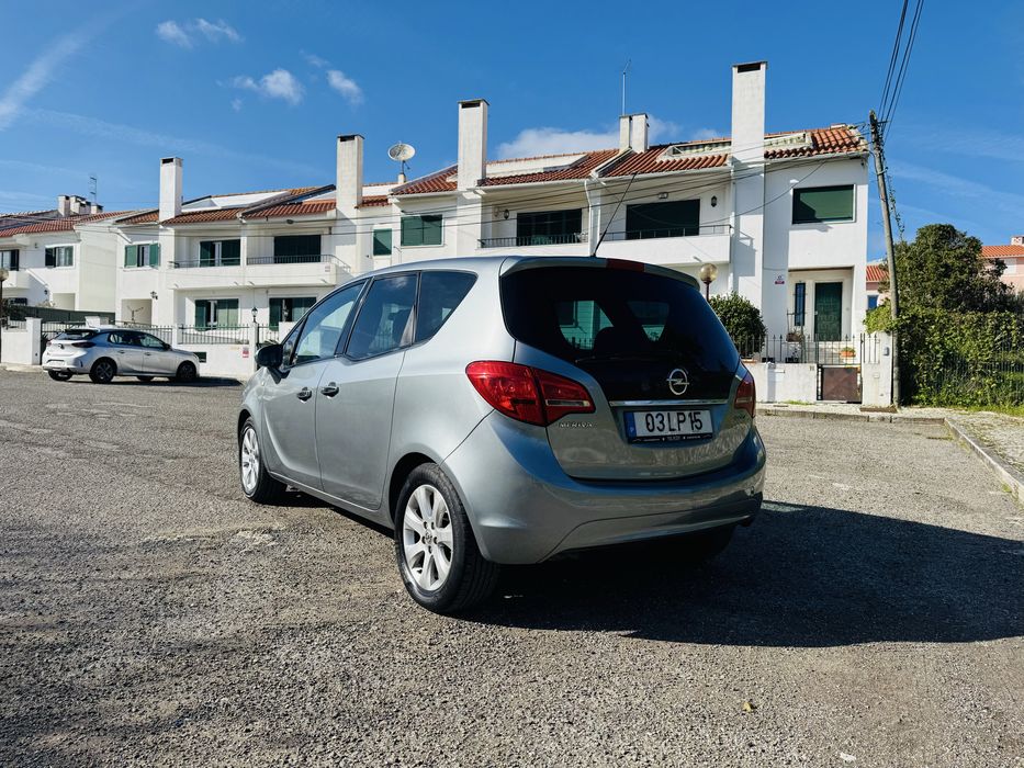 Vendo Opel Meriva 1.3 CDTI em bom estado