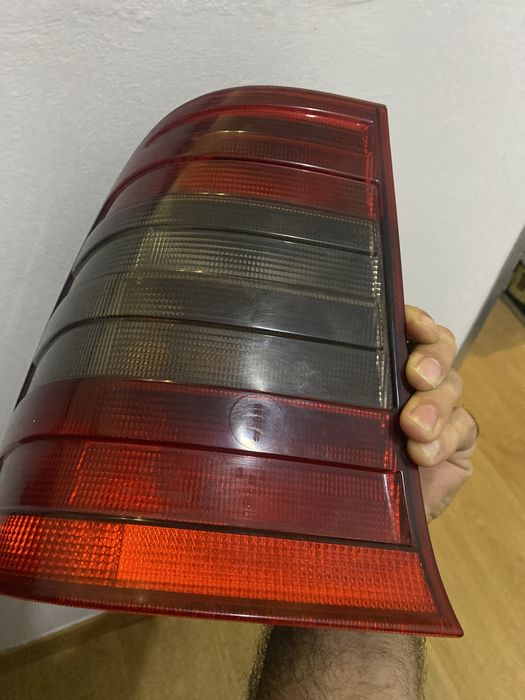 Farolim (optica) esquerdo traseiro mercedes classe c