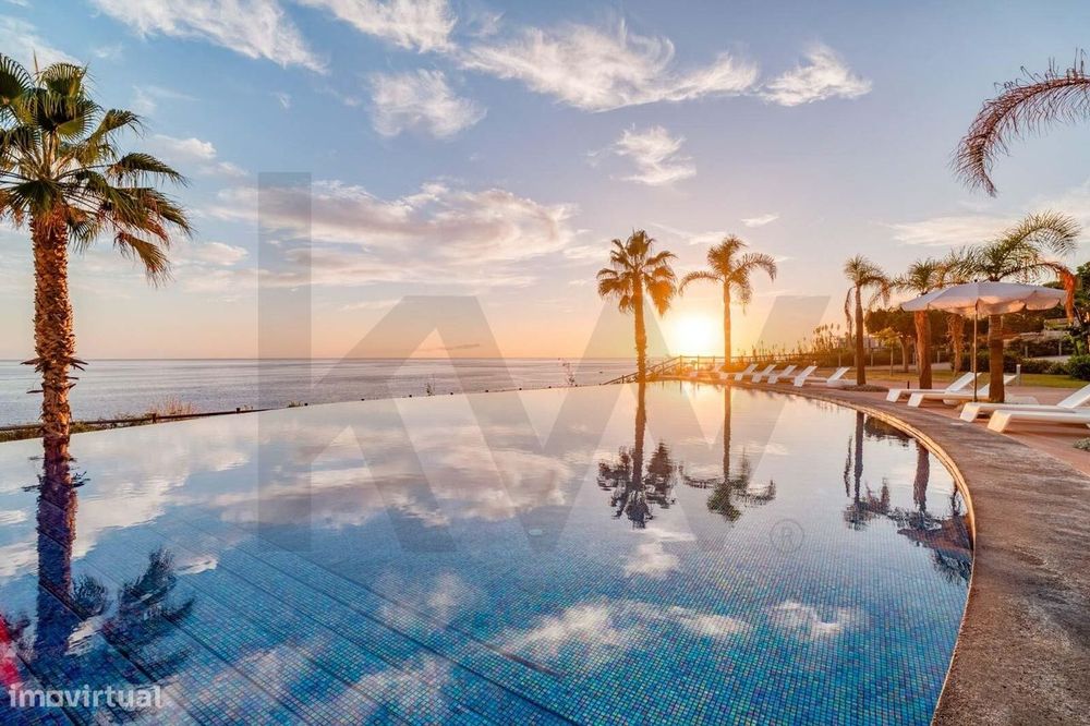 Apartamento T2 Edifício Madeira Palace Residences - Localizado Na Estr