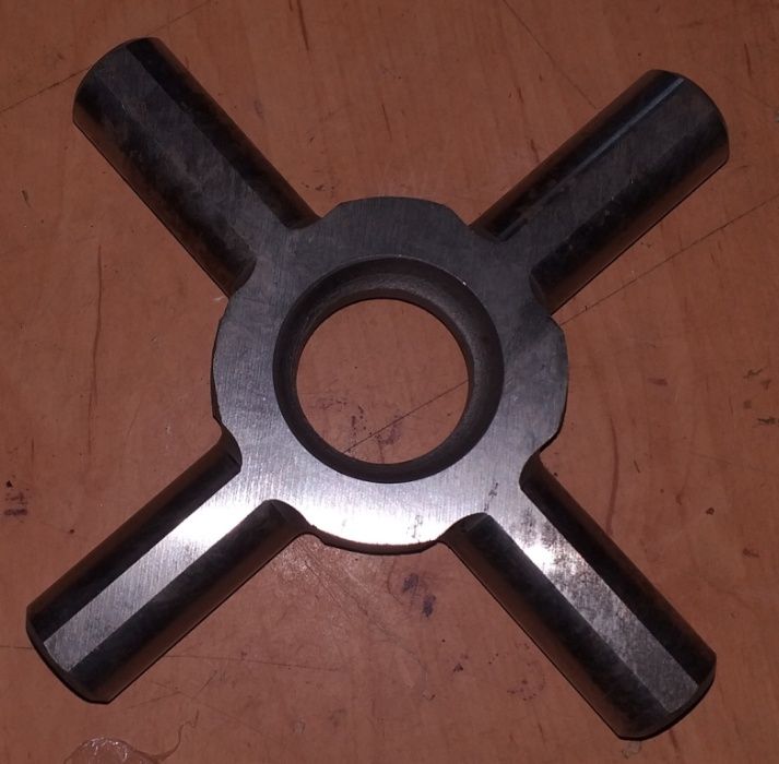 Krzyżak mechanizmu różnicowego do MF3/4
