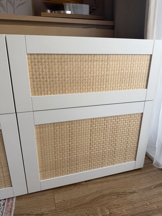 Ikea besta 120x40x64 z drzwiami studsviken