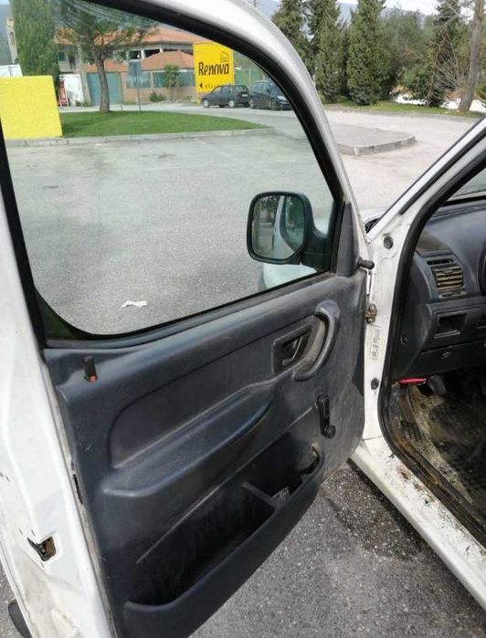 Para Peças Peugeot Partner sem mecânica ainda com muito material para venda