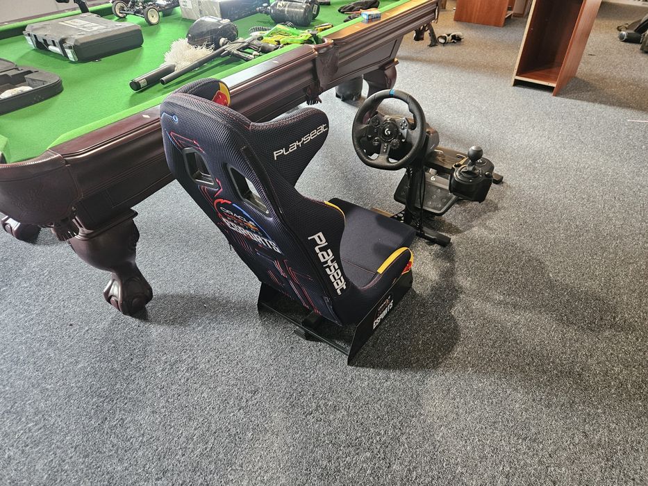 Simracing logitech g923 ps5 symulator fotel playseat kierownica