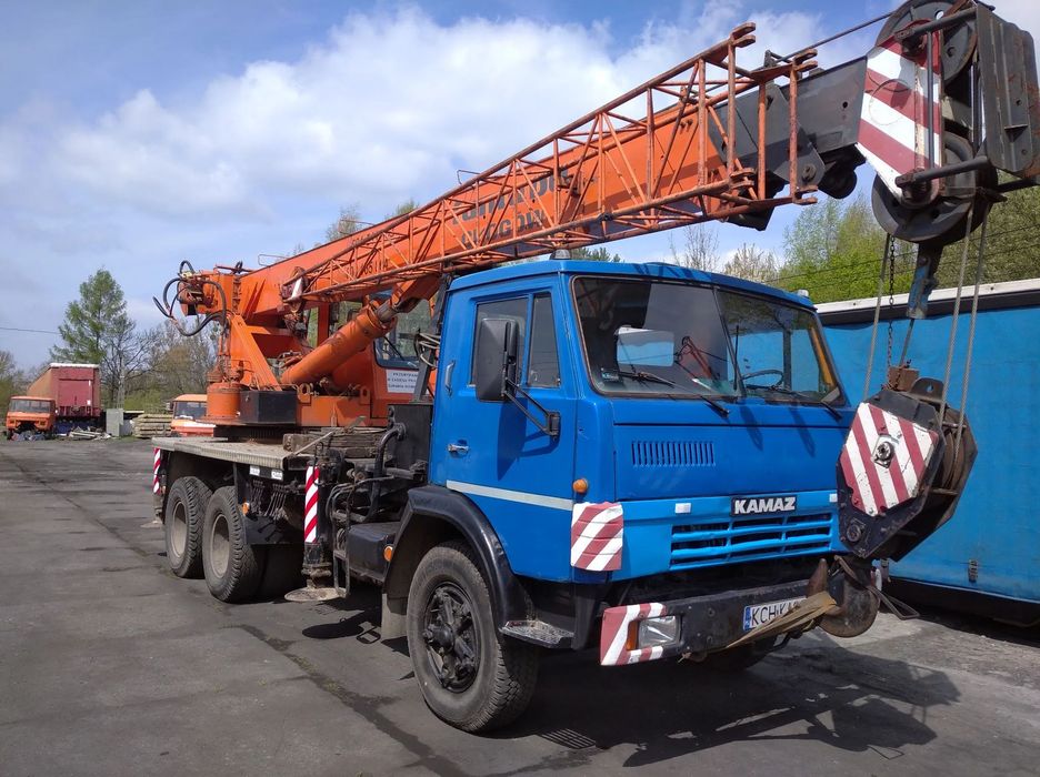 Kamaz DS 184T  Dźwig samojezdny Kamaz DS 184T