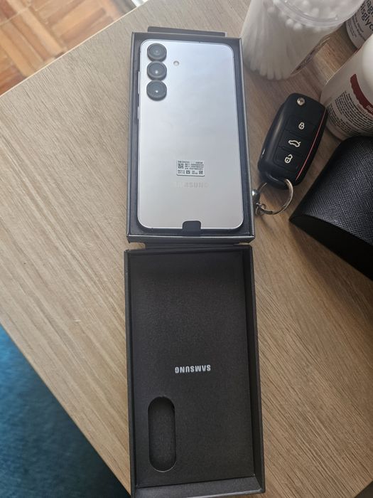 Samsung S25 128 GB