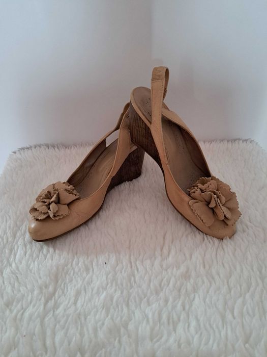 Buty damskie letnie bez pięt, beżowe roz. 37