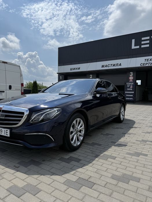 Mercedes-Benz E220, W213