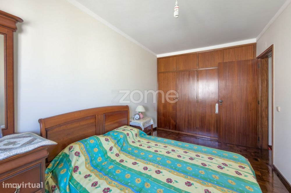 Apartamento T3 em Alfornelos — junto ao Metro