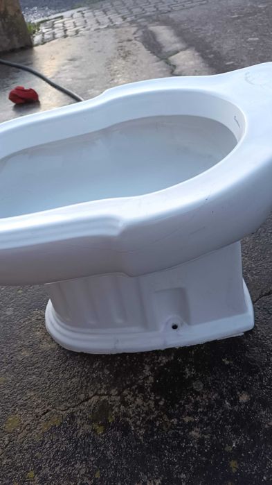 Bidé Sanitana com torneira