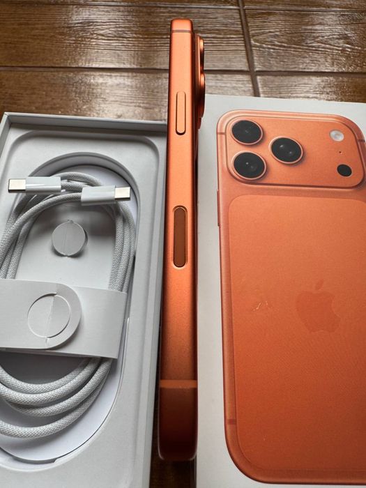 iPhone 17 pro,256 gb