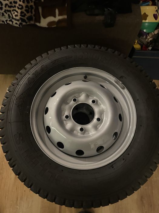 Fealgi Opony Lada Niva