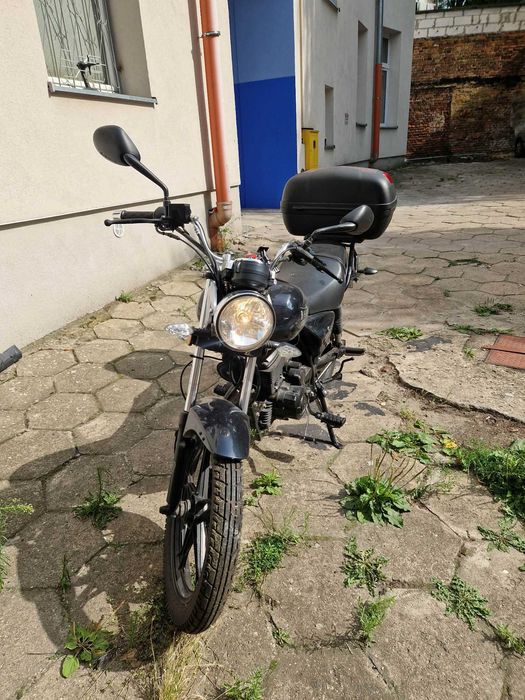 Motor Barton Classic 125, 2023r.
