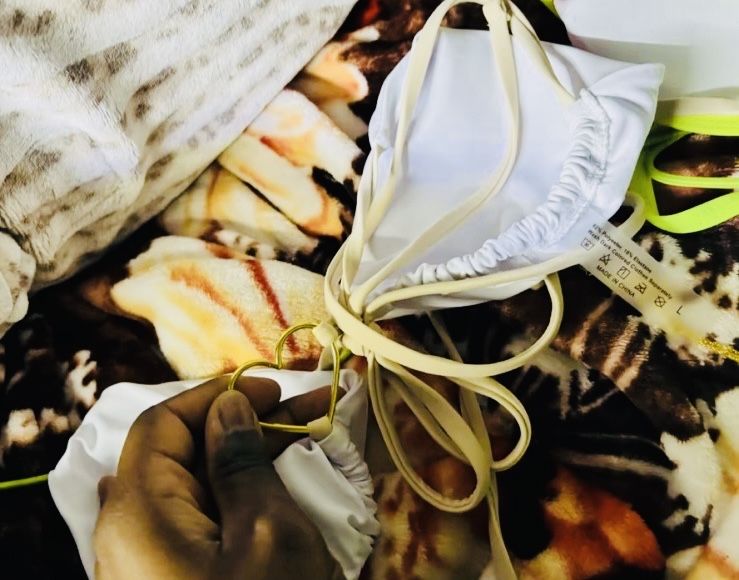 Продам Білий гарний модний сексуальний купальник міні бікіні