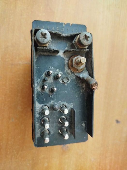 Реле свічок накалу huco 132033 Mercedes 124