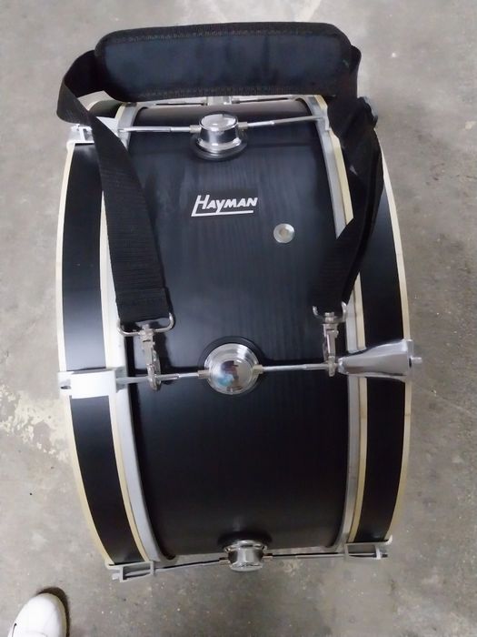 Vendo bombo impecavel