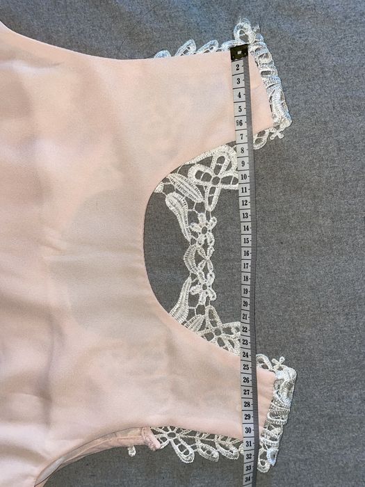 Top rosa com renda