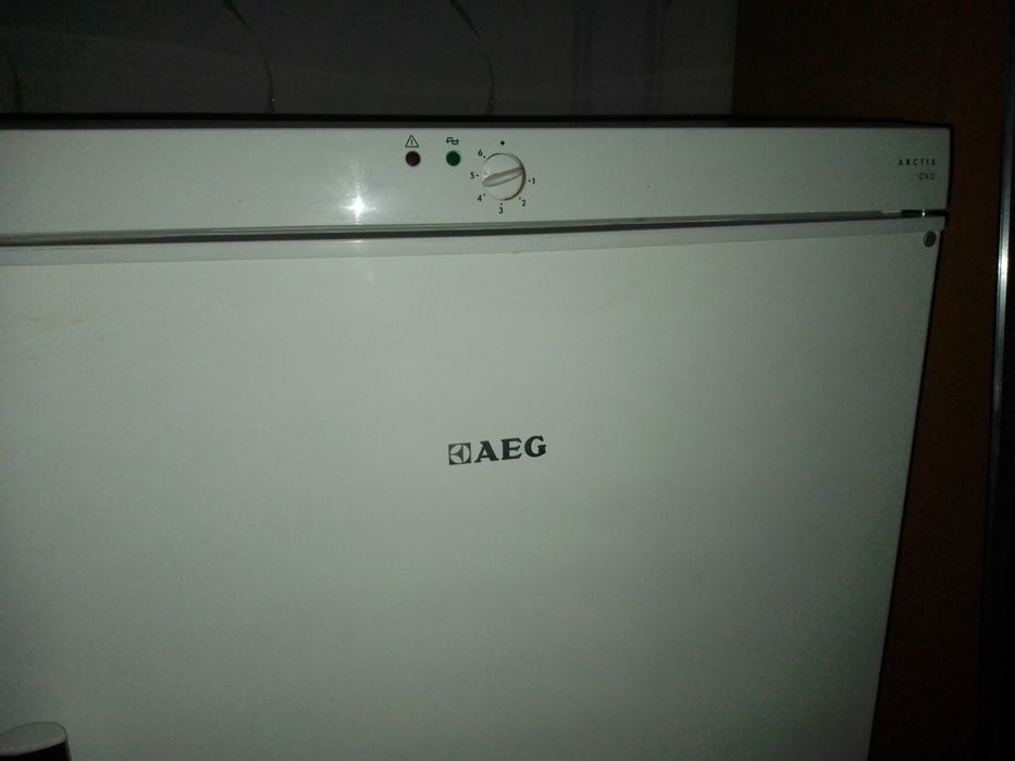 Морозильна камера AEG Arctis OKO