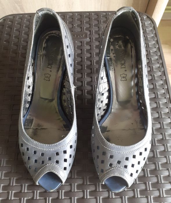 Buty na obcasie Lasocki