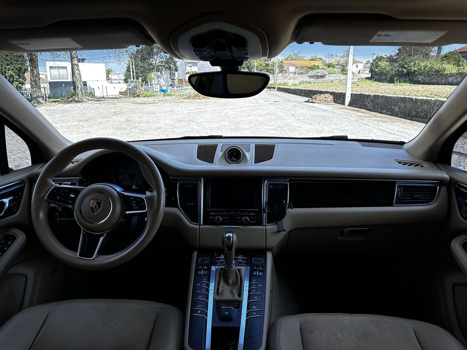 Porsche Macan S