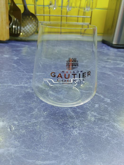 Брендовый бокал. Стакан