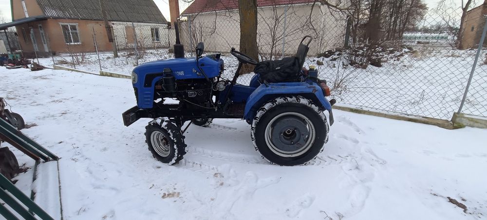 Мінітрактор DW 240B