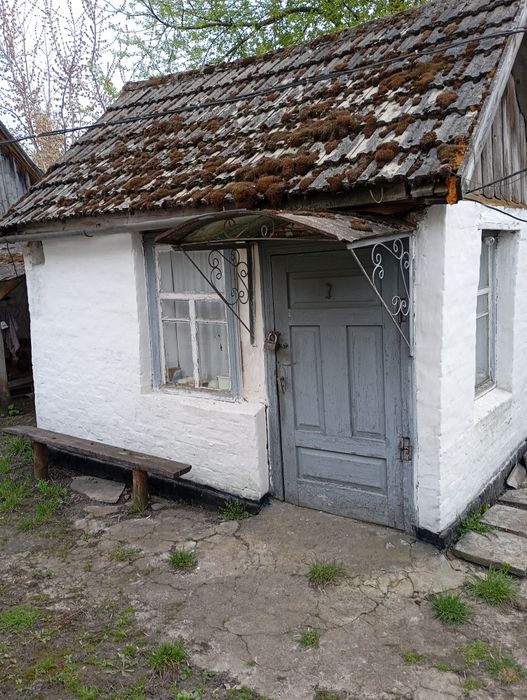 Продається частина будинку в м. Ічня , Чернігівська область.