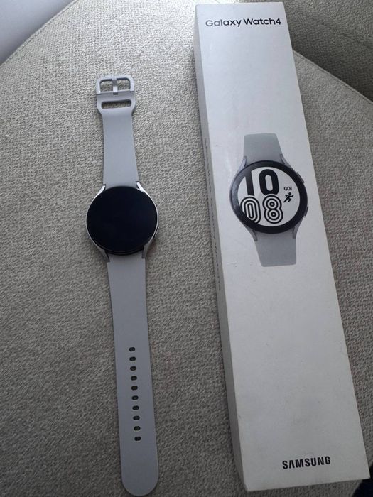 Samsung Galaxy Watch 4 44 мм LTE