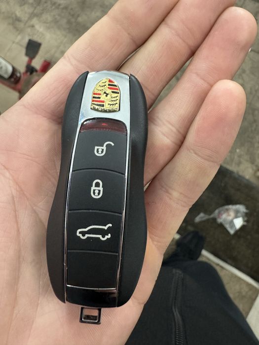 Ключ порше під безключовий або звичайний