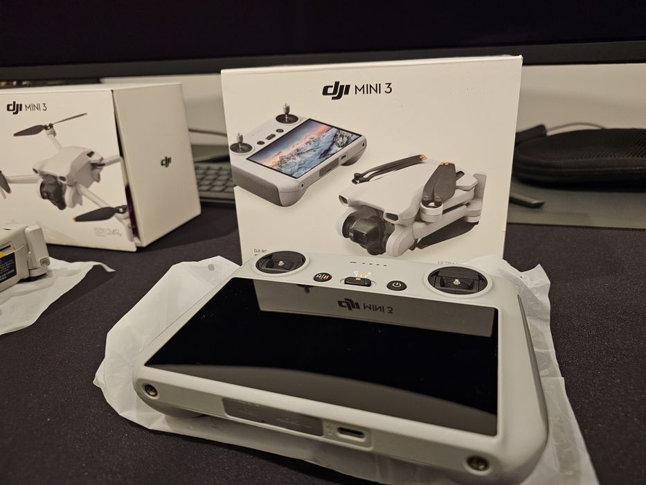 DJI Mini 3 + Comando DJI RC