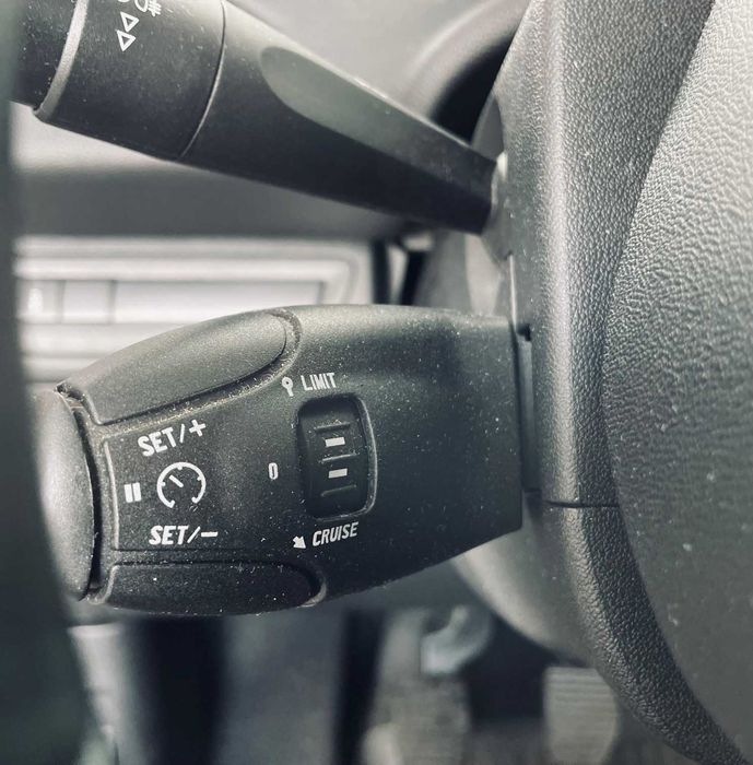 Peugeot 208, benzyna 1.2, 82 KM, salon PL, niski przebieg!