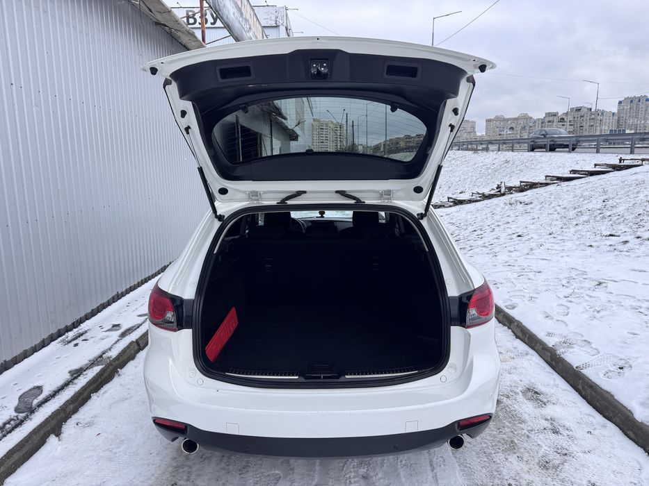 Mazda 6 2.2 d автомат з Швейцарії