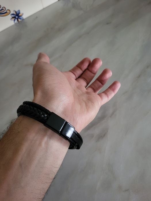 Pulseira pele sintética NOVA
