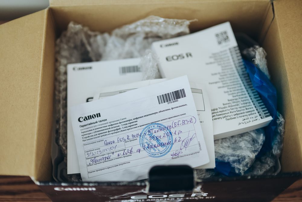 Canon EOS R + Canon 50 mm 1,4 + adapter EF -EOS R