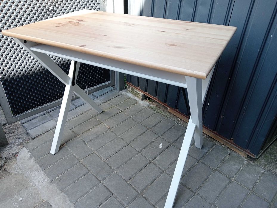 Biurko drewniane Bollpojke Ikea