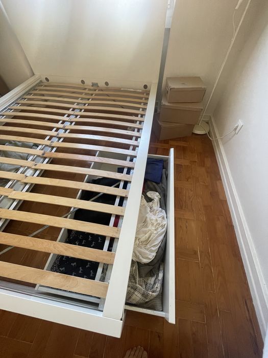 Cama + Estrado + 2 Gavetas de Arrumação IKEA