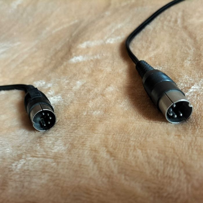 Kabel, przewód 3 DIN, audio, mono,  - sprawdzony, sprawny.