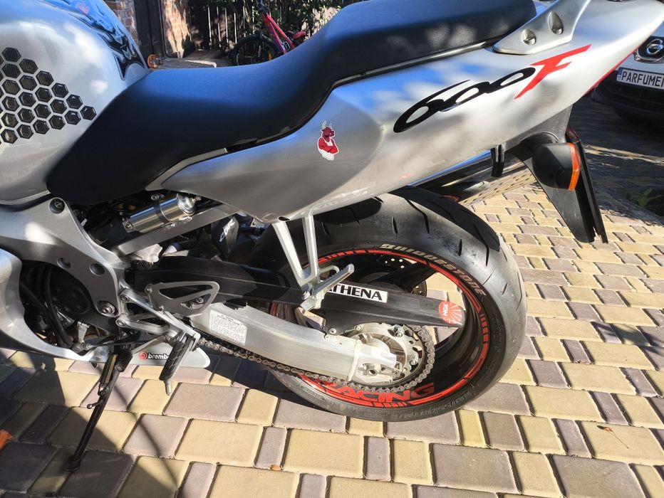 Продам honda cbr 600 f4i