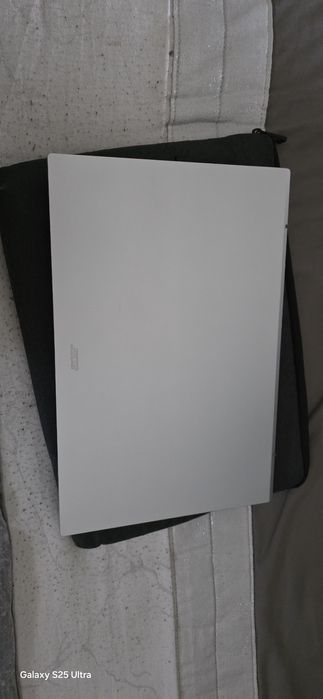 Vendo portátil novo