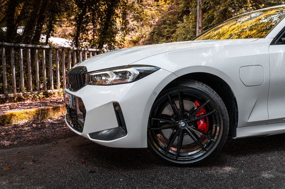 BMW 330e Touring Pack M 2022 Full Extras Histórico BMW 292cv