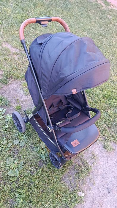 Wózek spacerowy lionelo