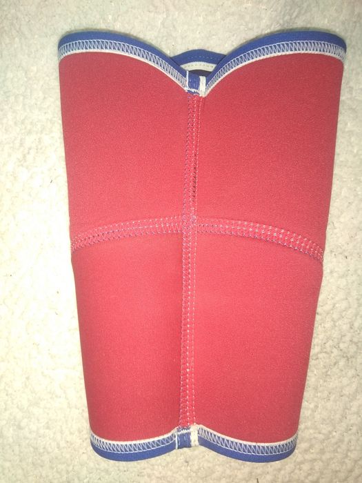 Неопреновый наколенник отрез коленного сустава