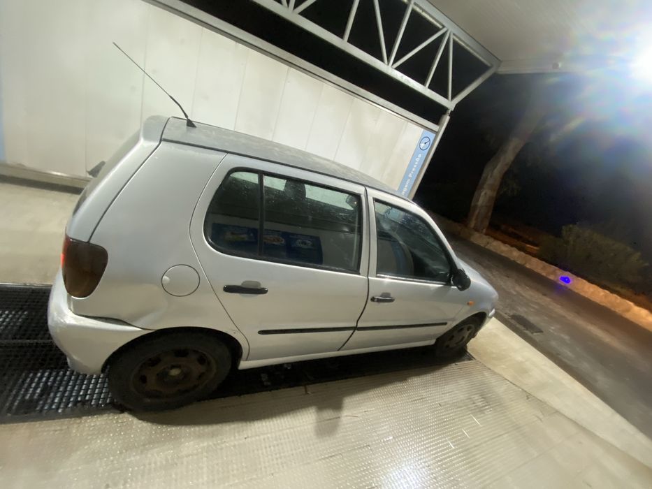 Polo 1999 6N1 dia dia normal bem economico