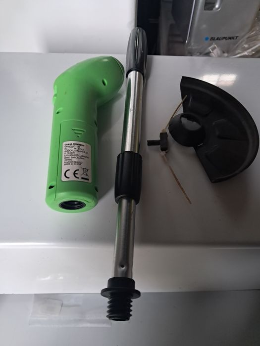 Mini cortador de relva