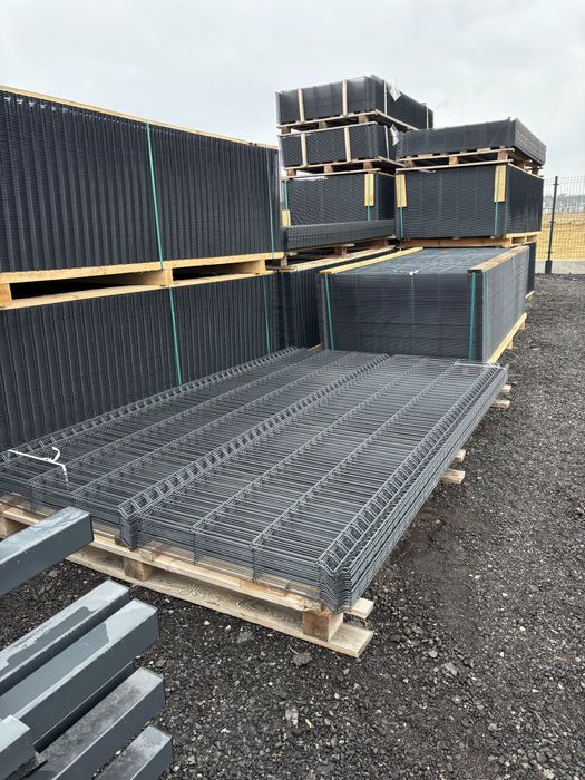 Ogrodzenie panelowe 123 cm fi4 plus podmurówka