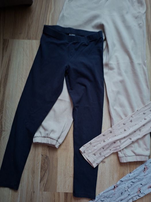 Spodnie + bluzki 140