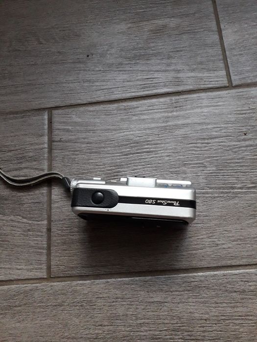 Продам фотоапарат Canon pc1155