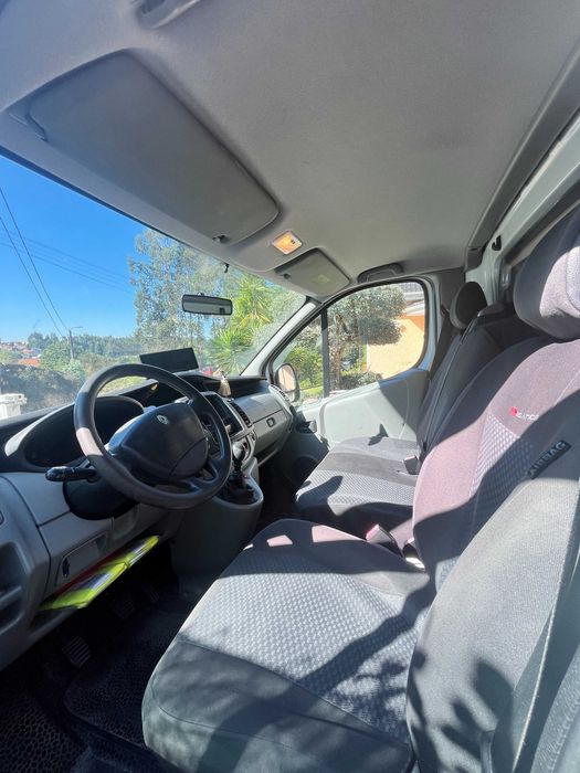 Renault Trafic Campervan (2012) – Fully Equipped & Ready for Adventure!