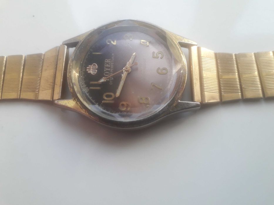 часы кварц(не фирменные производство Китай) Royer/Rolex/Mary Kay