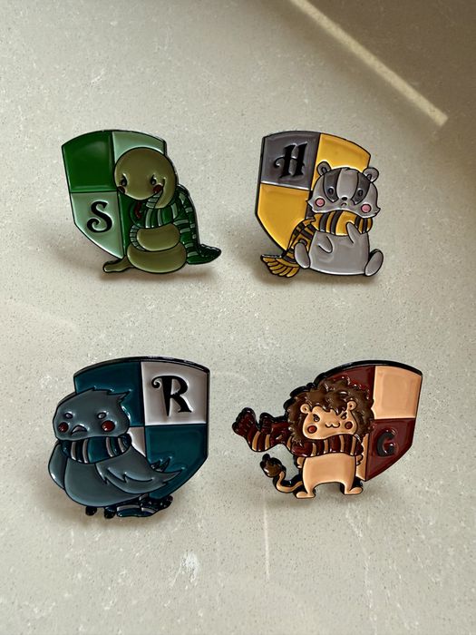 Harry Potter zestaw 4 pinów pin pins Gryffindor